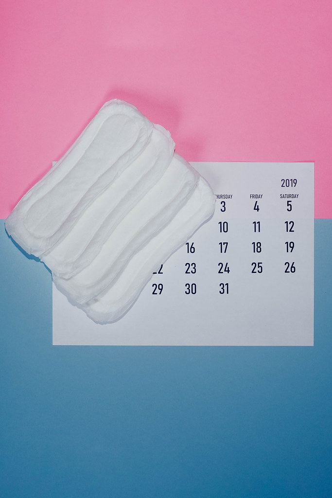 menstruáció barnázással kezdődik advent